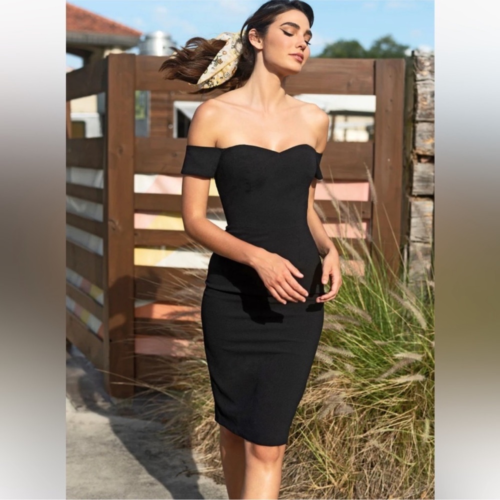 NWT Dress the Population Bailey Off the Shoulder Body-Con Dress S